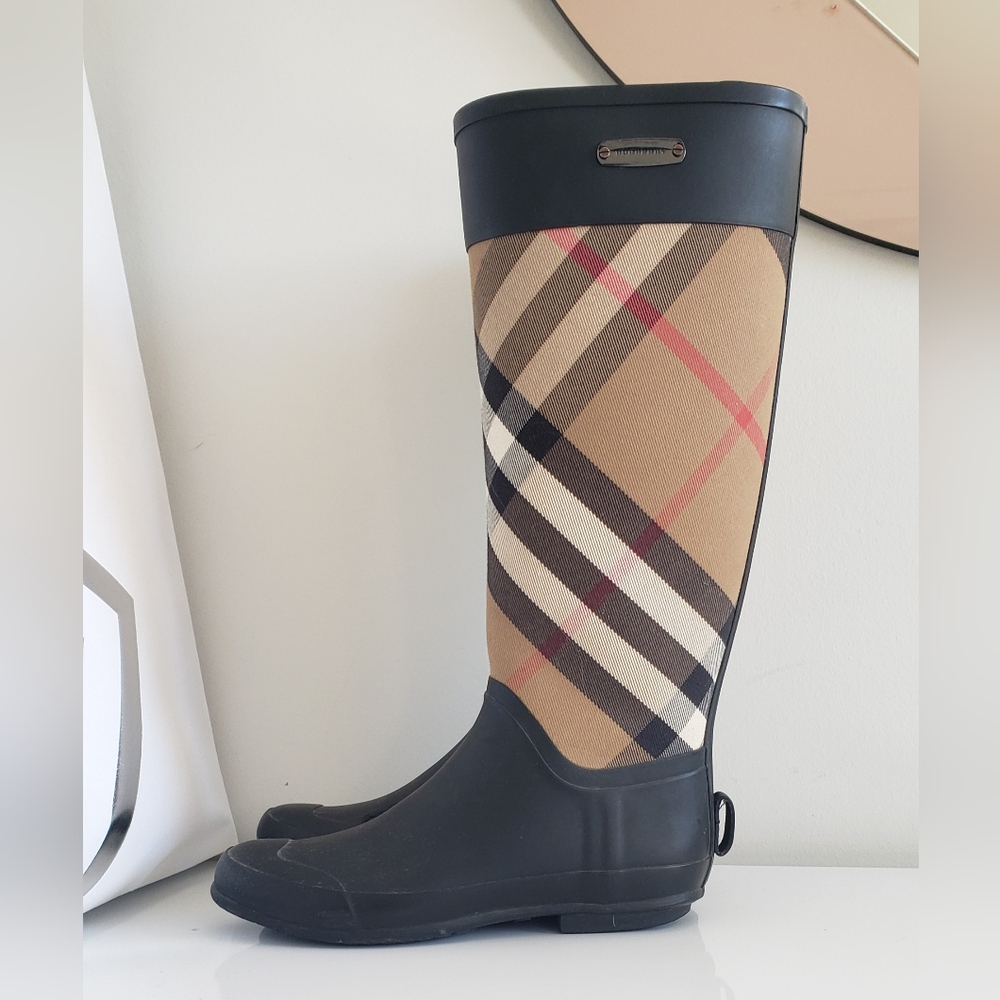 Burberry Clemence Boots - Black and Tan Nova Print Knee High Rain Boots - Picture 3 of 8